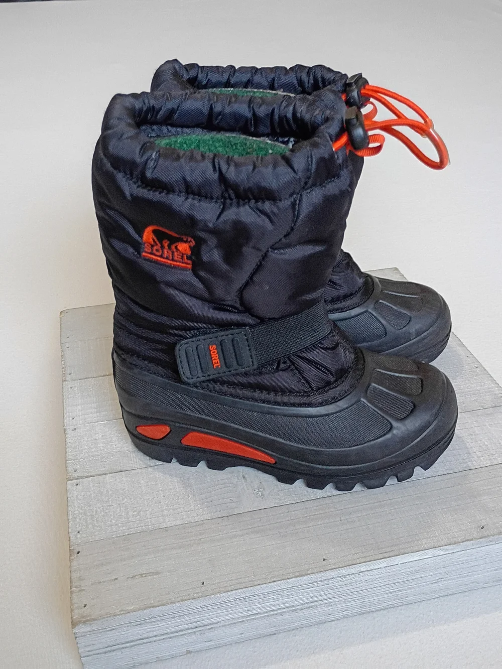 SOREL Kids Flurry Waterproof Winter Snow Boots Black Orange Red Size 12